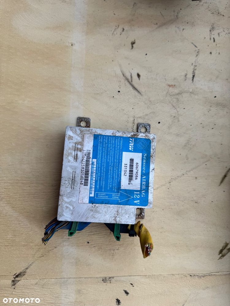 MODUŁ SENSOR AIRBAG PODUSZEK POWIETRZNYCH ALFA ROMEO 166 3.0 V6 LIFT 60679086