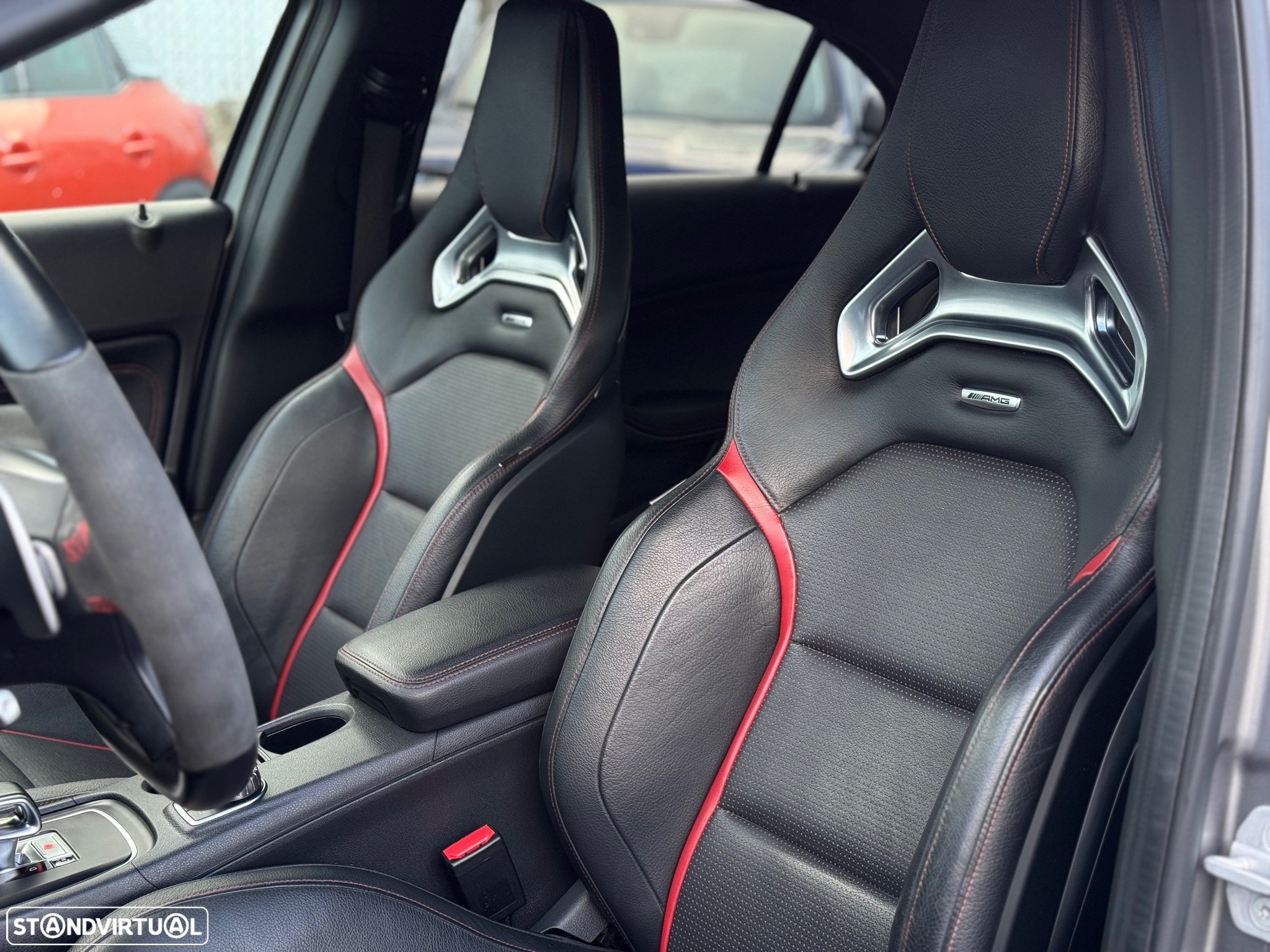Mercedes-Benz A 45 AMG 4-Matic - 24