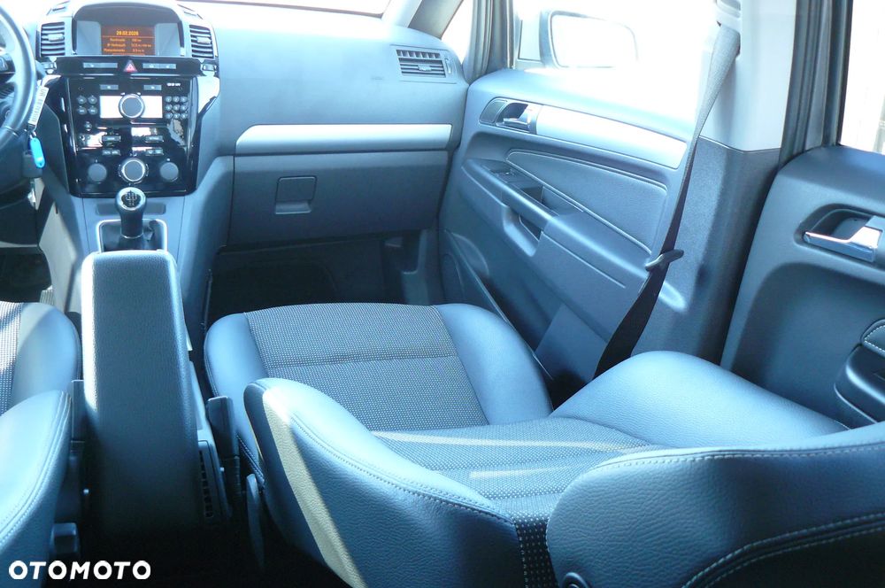 Opel Zafira - 21