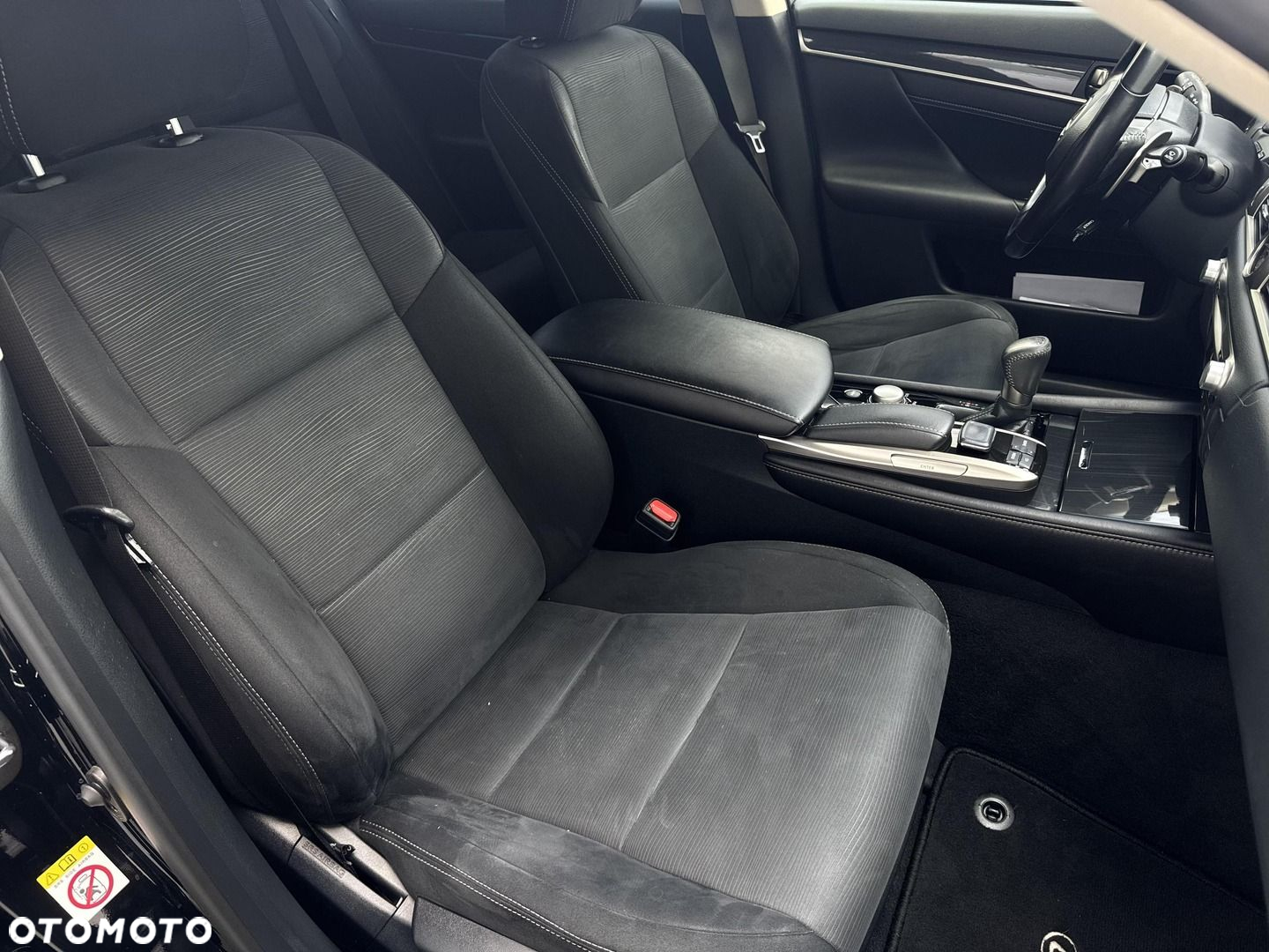 Lexus GS - 13