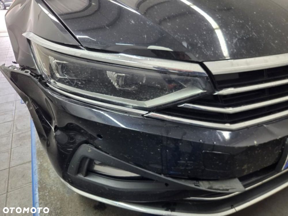 Volkswagen Passat 2.0 TDI SCR Style DSG - 12
