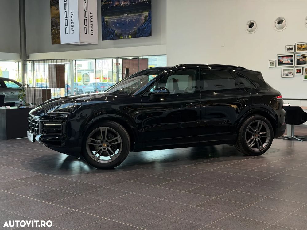 Porsche Cayenne Standard - 2