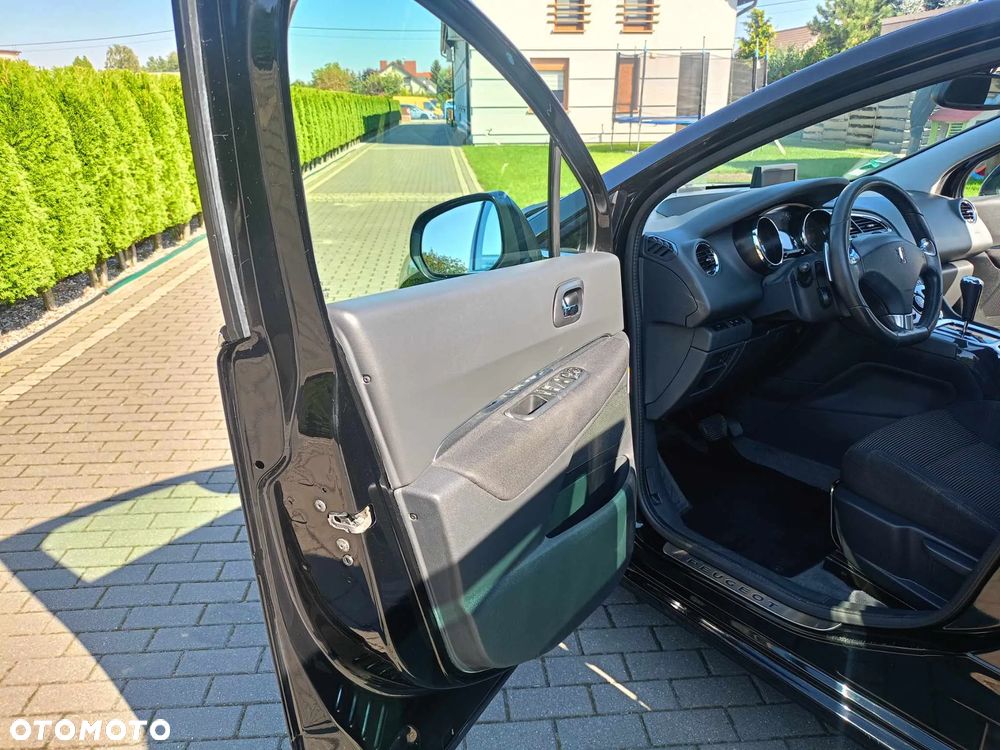 Peugeot 5008 e-HDI 115 ETG6 Stop&Start Active - 16