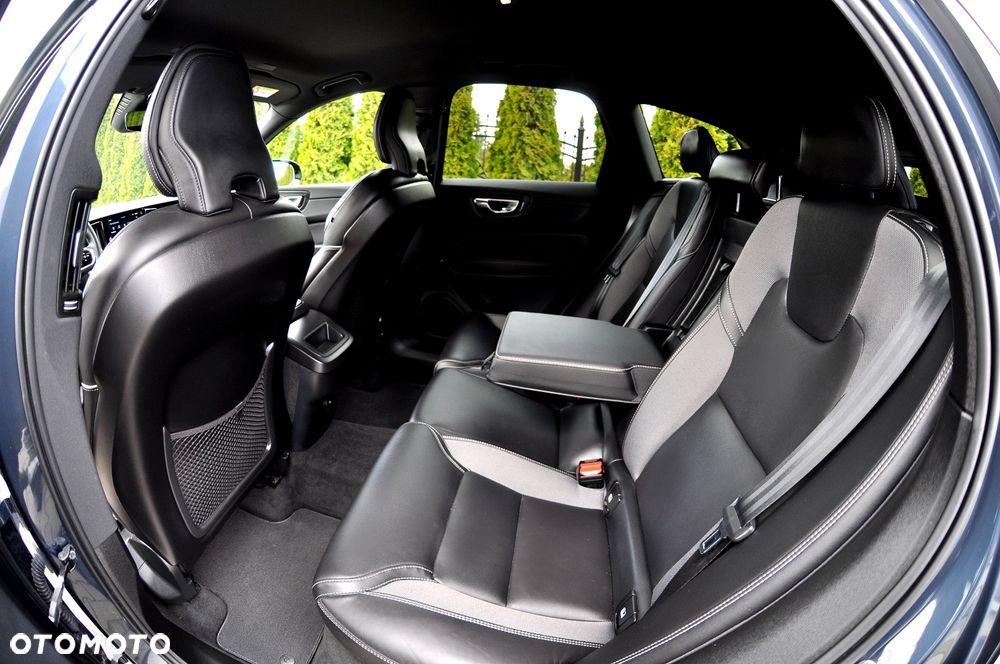 Volvo XC 60 B4 D AWD Geartronic RDesign - 22