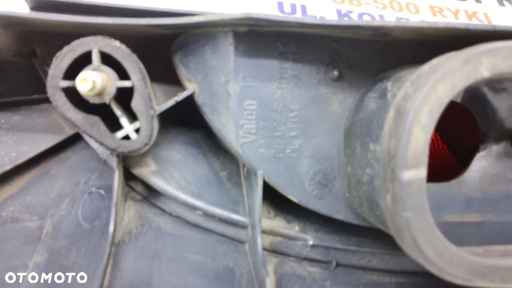 Renault Kangoo Lampa tył  Prawa - 6