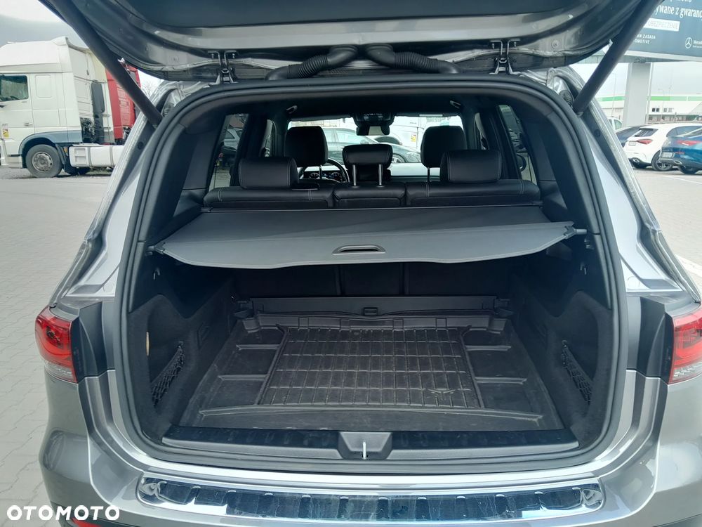 Mercedes-Benz GLB 250 4-Matic Progressive 8G-DCT - 18