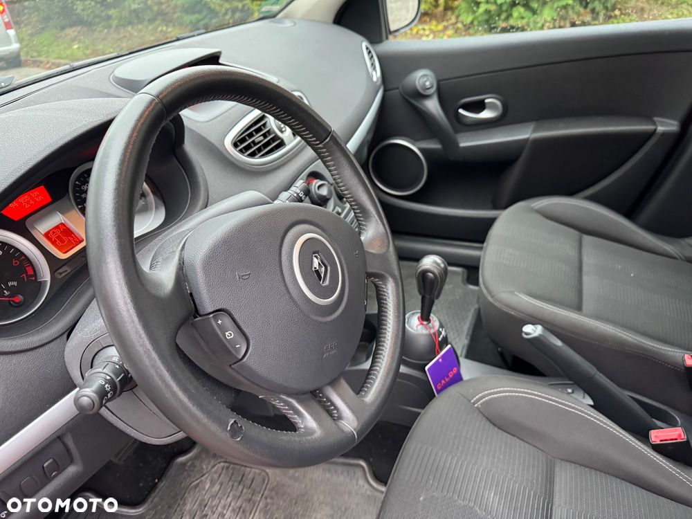 Renault Clio - 12