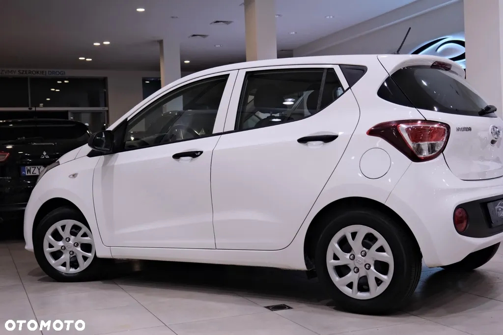 Hyundai i10 1.0 - 11