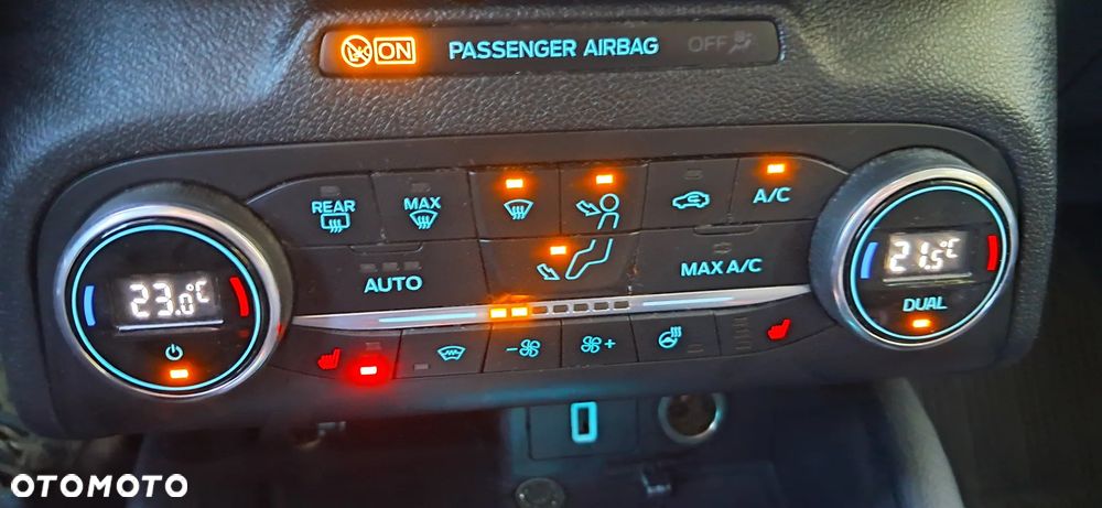 Ford Focus 1.5 EcoBoost Start-Stopp-System Business Edition - 22