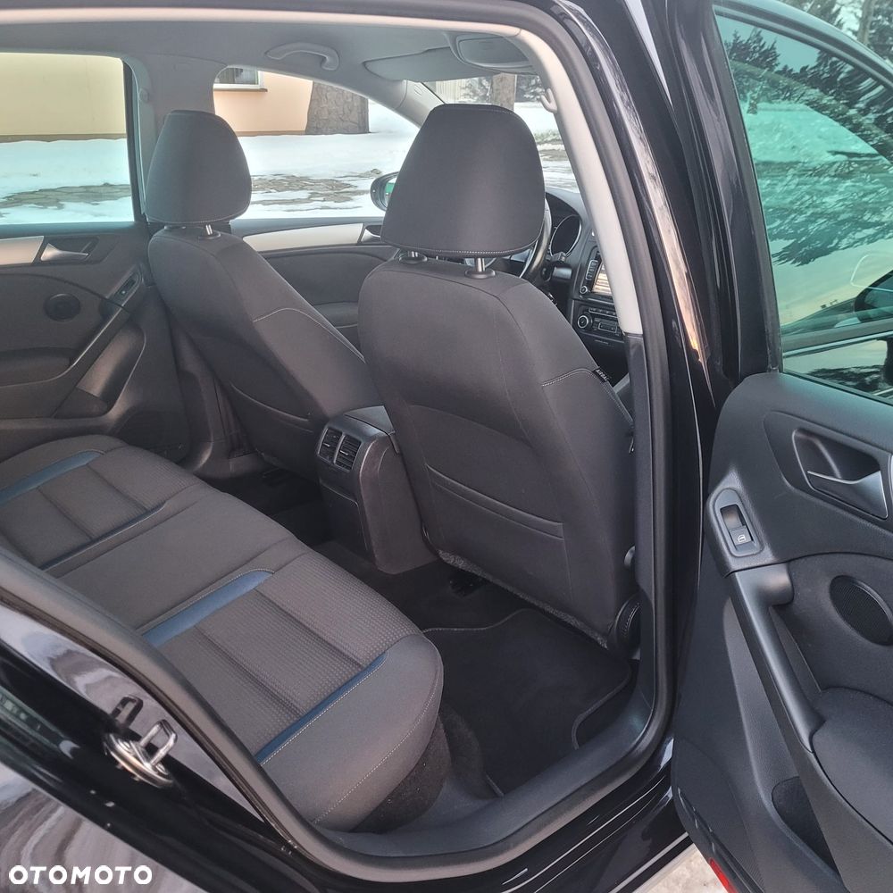 Volkswagen Golf - 21