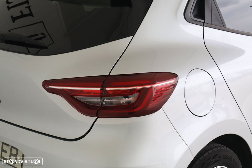 Renault Clio - 10