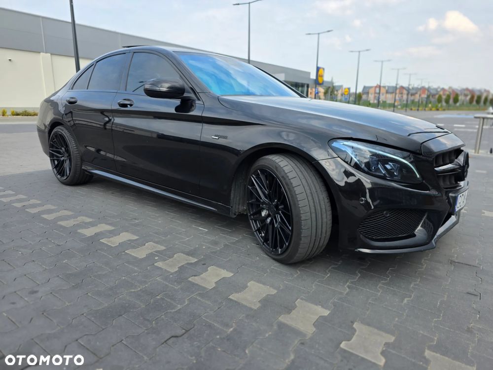 Mercedes-Benz Klasa C AMG 43 4-Matic - 11