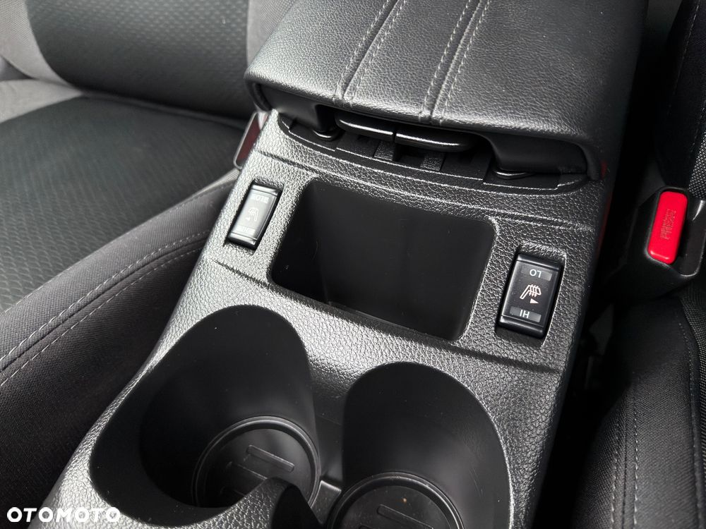 Nissan Qashqai 1.3 DIG-T N-Style DCT - 24