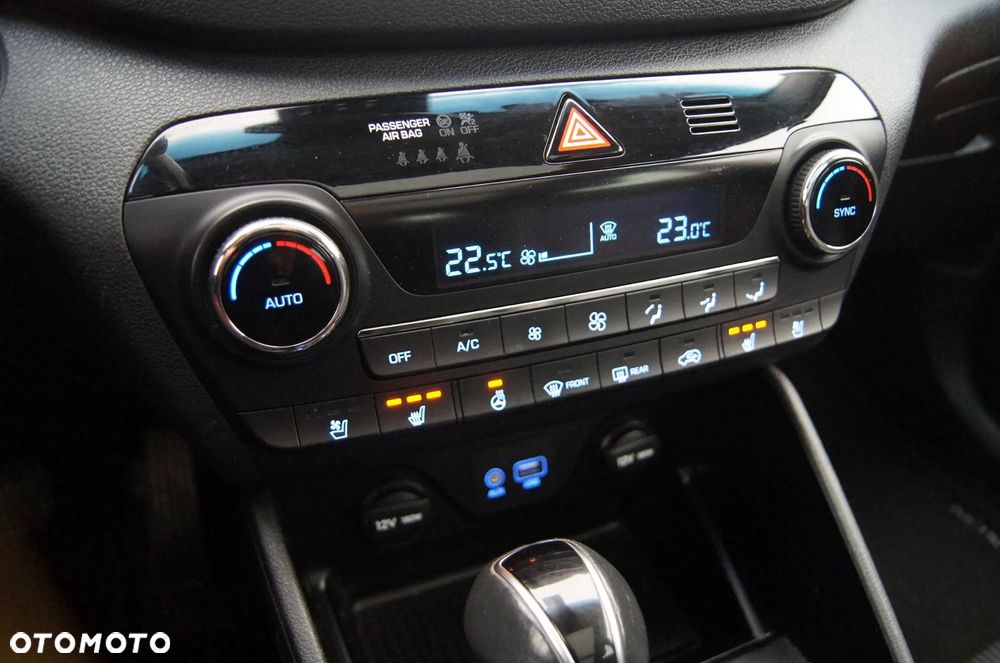Hyundai Tucson blue 1.7 CRDi 2WD DCT Premium - 28