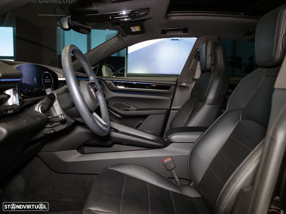 Porsche Macan Electric - 21