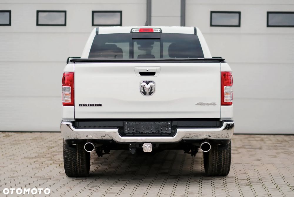 RAM 1500 Crew Cab Shortbed Bighorn - 9