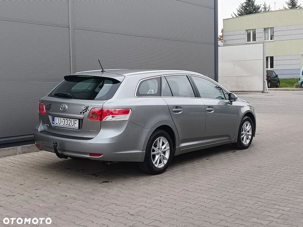 Toyota Avensis Combi 1.8 Edition - 6