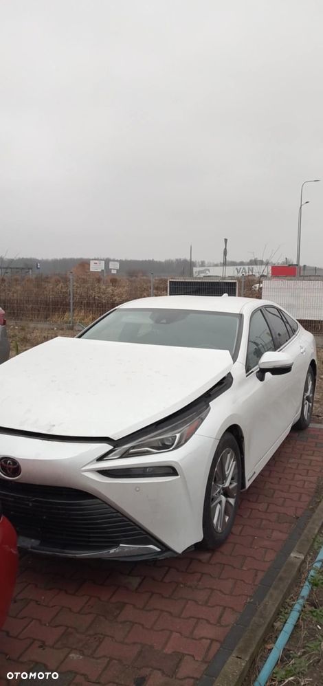 Toyota Mirai Luxury - 2