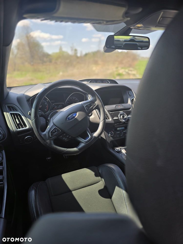 Ford Focus 2.3 EcoBoost RS - 21