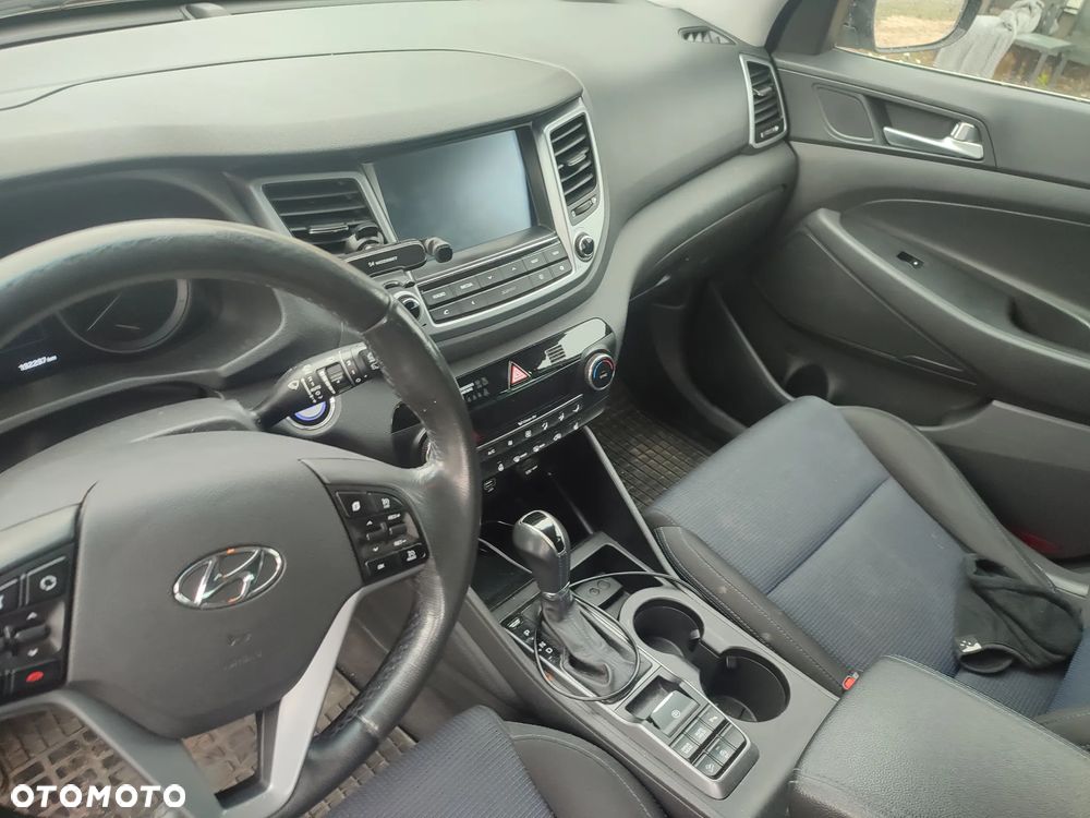 Hyundai Tucson 1.7 CRDI BlueDrive Comfort 2WD DCT - 6