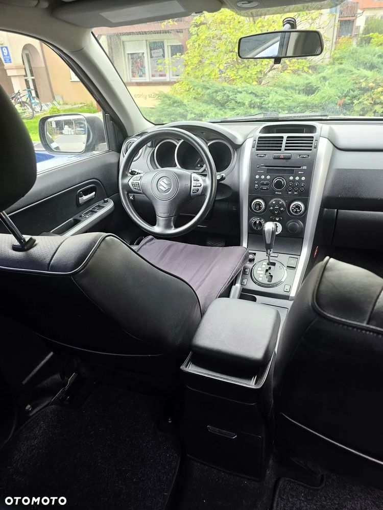 Suzuki Grand Vitara 2.0 De Luxe - 19