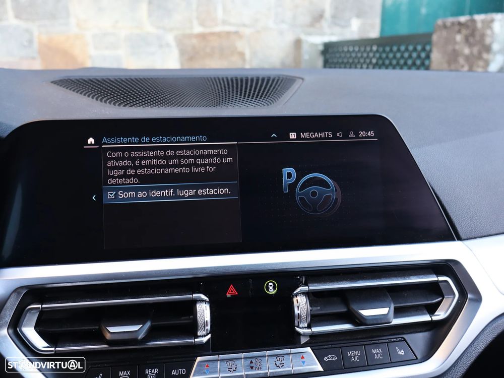 BMW 330 e Aut. M Sport - 32