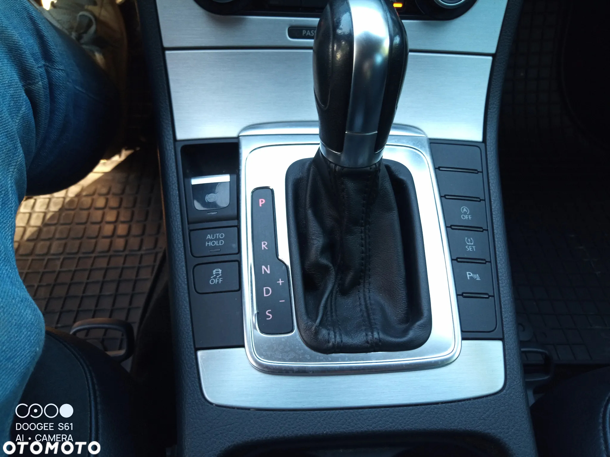 Volkswagen Passat 2.0 TDI Highline DSG - 17