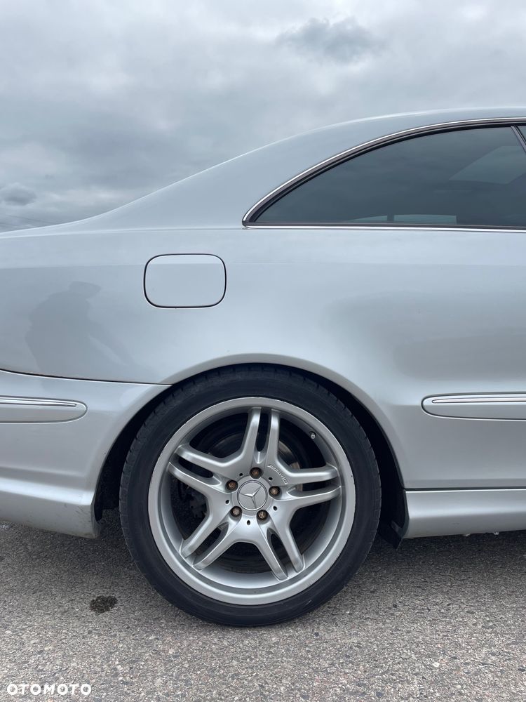 Mercedes-Benz CLK 350 7G-TRONIC Avantgarde - 21