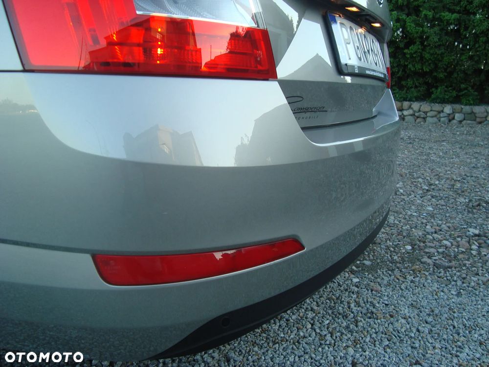 Skoda Octavia 1.6 TDI DPF Elegance - 14