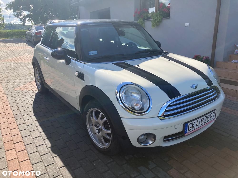 MINI Cooper Standard - 4