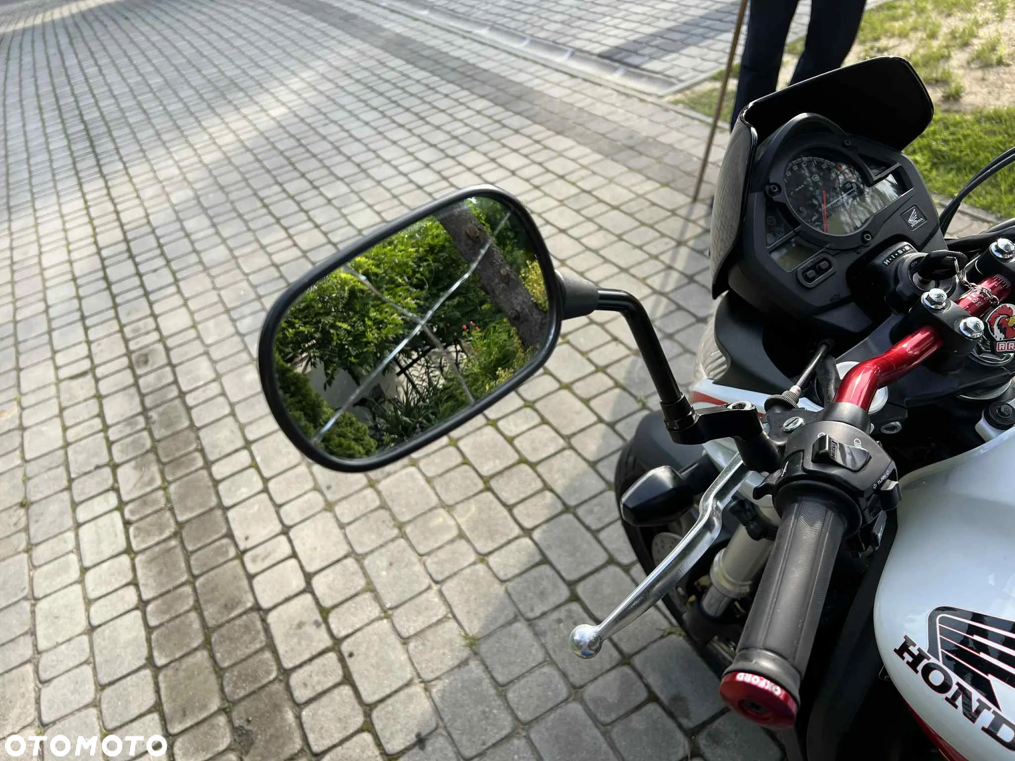 Honda Hornet - 16