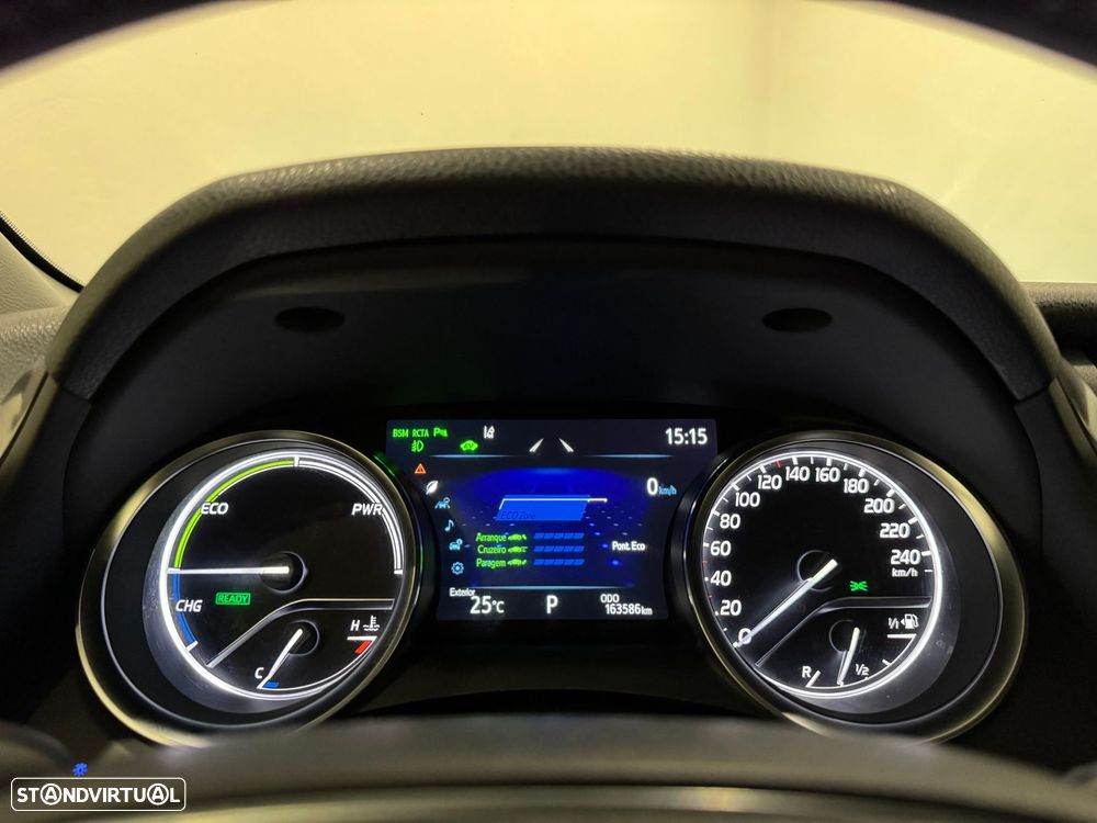 Toyota Camry 2.5 Hybrid Luxury - 42