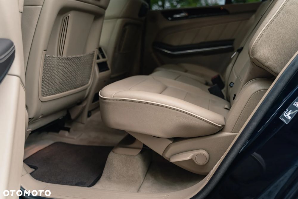 Mercedes-Benz GL 350 BlueTec 4-Matic - 31