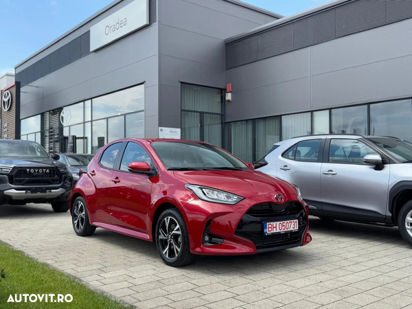 Toyota Yaris 1.5 116 CP HEV Business