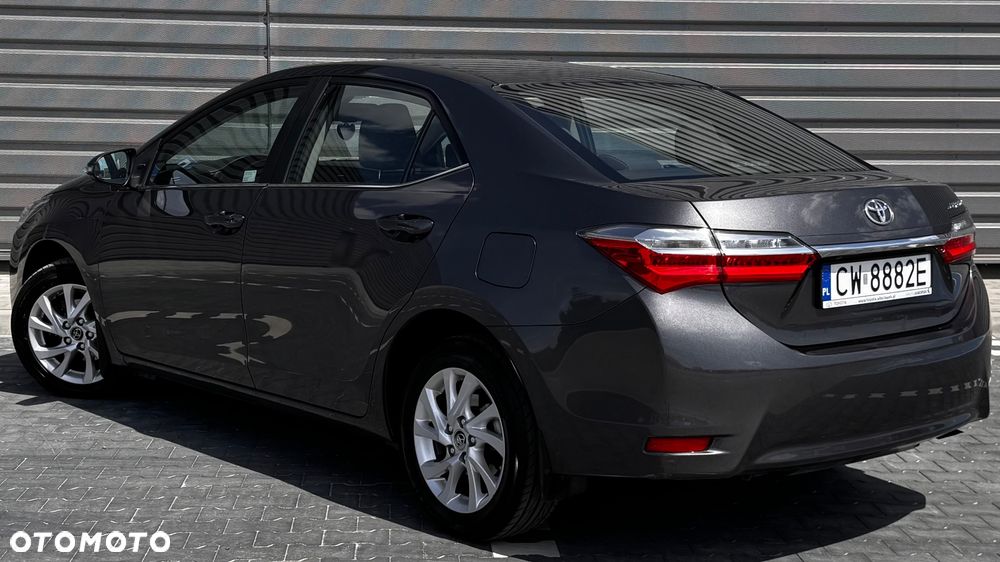 Toyota Corolla 1.6 Premium - 17