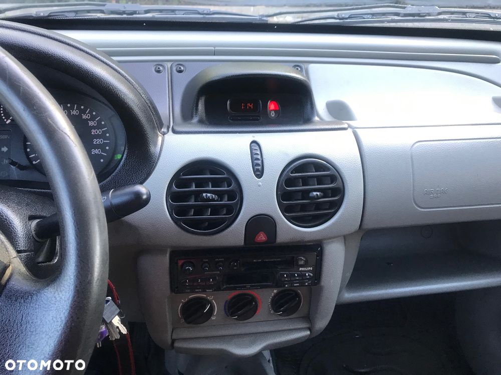 Renault Kangoo 1.9 DTi RN - 24