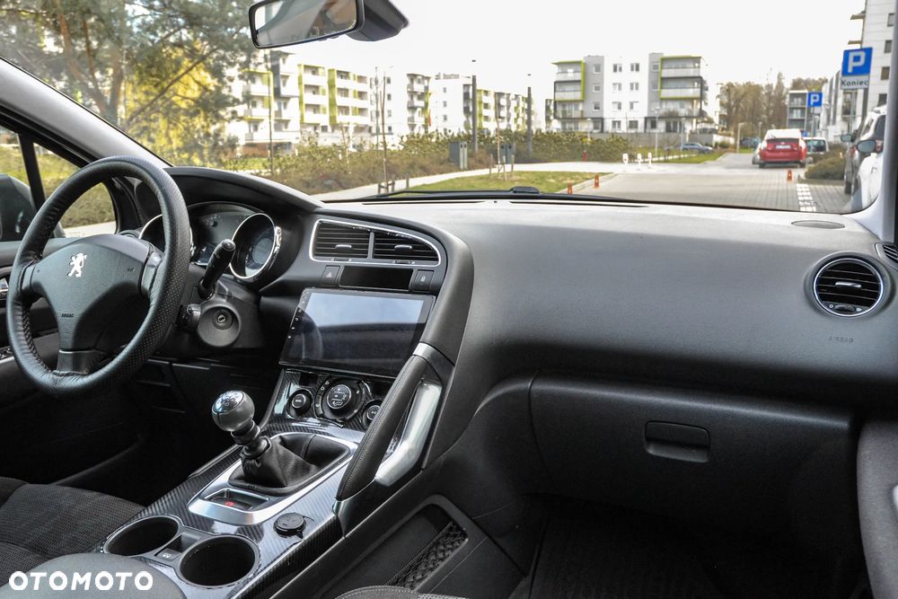 Peugeot 3008 1.6 Premium - 10