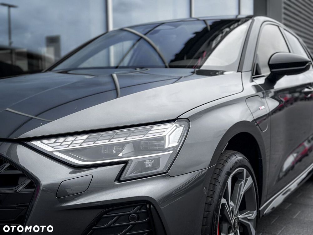 Audi A3 Sportback - 12
