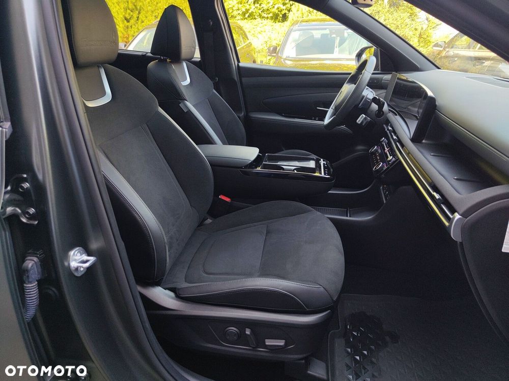 Hyundai Tucson 1.6 T-GDi HEV 20th Anniversary 2WD - 24