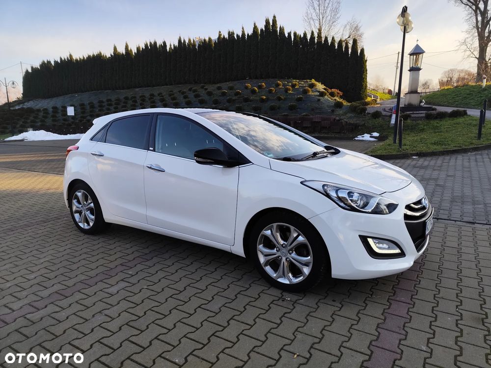 Hyundai i30 1.6 Fifa World Cup Edition - 24