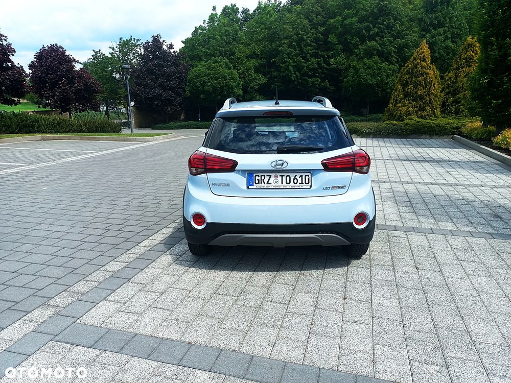 Hyundai i20 blue 1.4 Active Select - 20