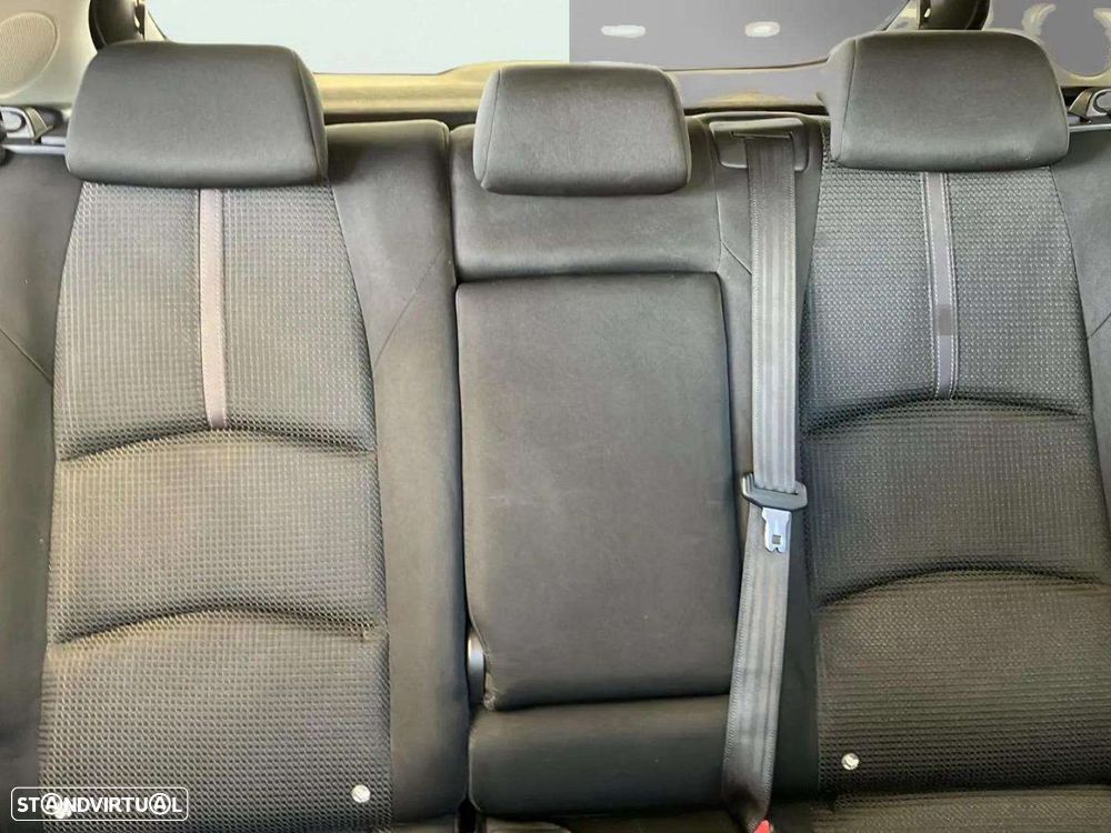 Mazda 3 1.5 Sky-D Excellence Navi - 15