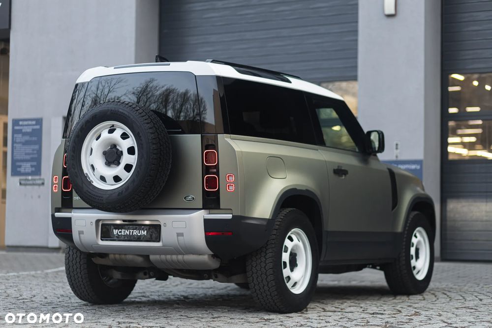 Land Rover Defender 3.0 D200 mHEV - 12