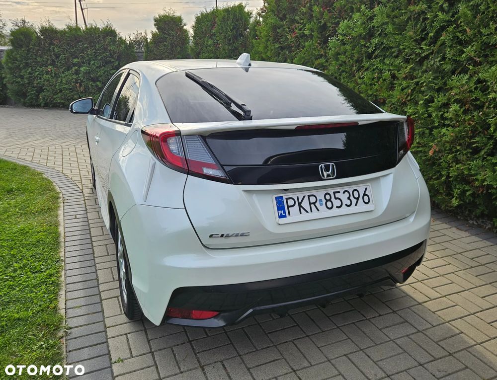 Honda Civic 1.8 i-VTEC Lifestyle - 12