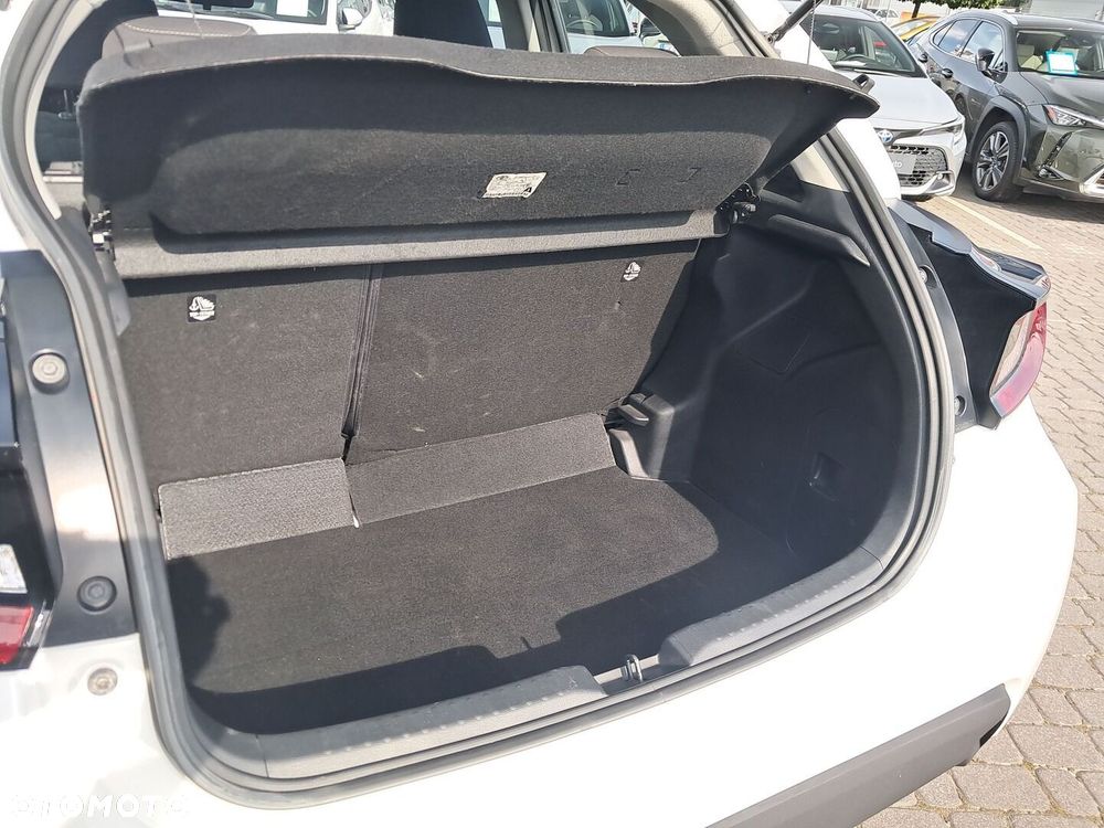 Toyota Yaris - 16