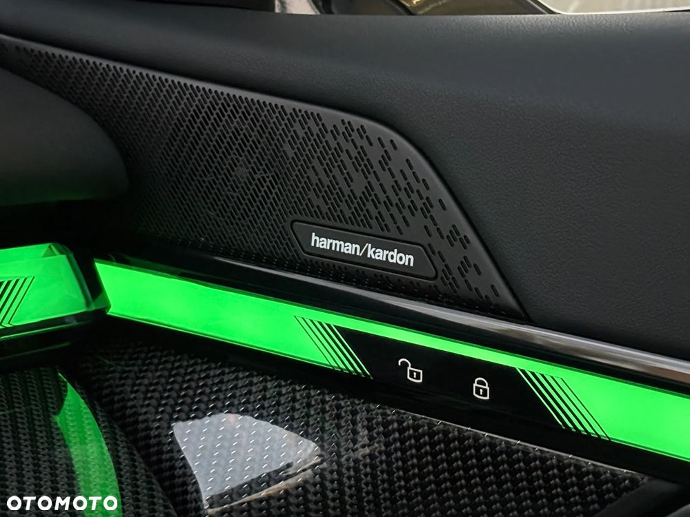 BMW Seria 5 520d xDrive mHEV M Sport - 12