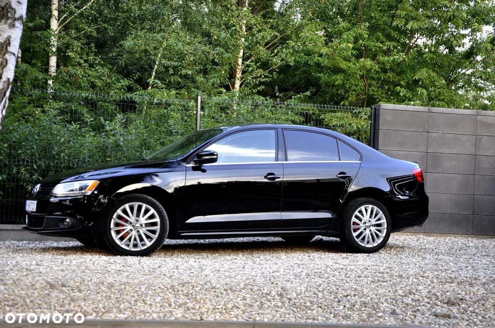 Volkswagen Jetta 2.0 TDI DSG Highline - 10