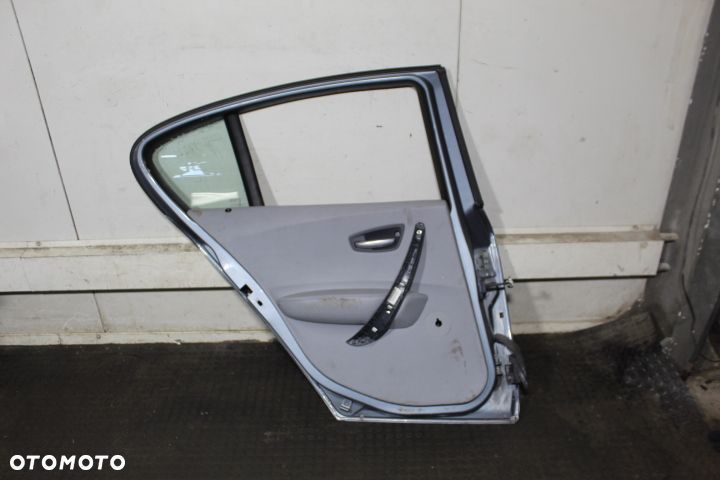 DRZWI LEWY TYŁ BMW 1 118D E87 A18/7 - 2