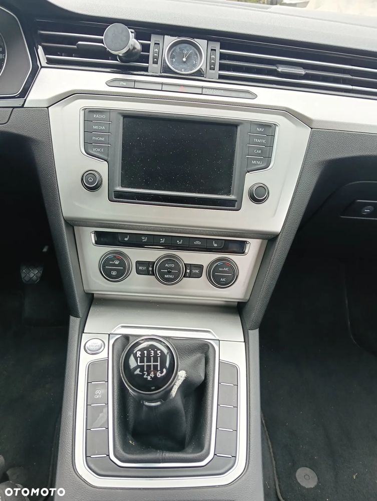 Volkswagen Passat 1.4 TSI BMT ACT Highline - 9