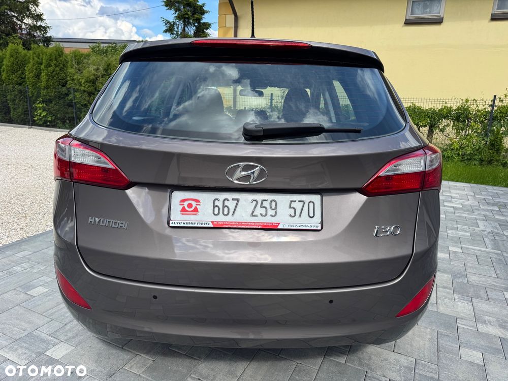 Hyundai i30 1.6 GDI Premium - 9